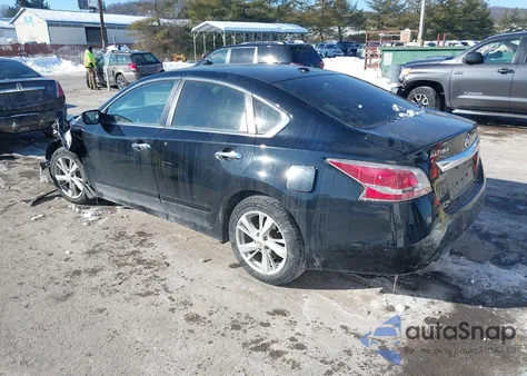 2015 Nissan Altima 2.5/S/Sv/Sl z USA, uszkodzony, nr VIN 1N4AL3AP9FC208478